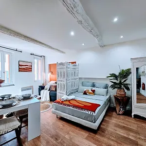 Appartement Aux Pieds Des Parfumeries